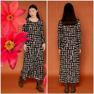 In Bed With You Abstract Print Merino Wool Long Column Dress Small Black & Cream